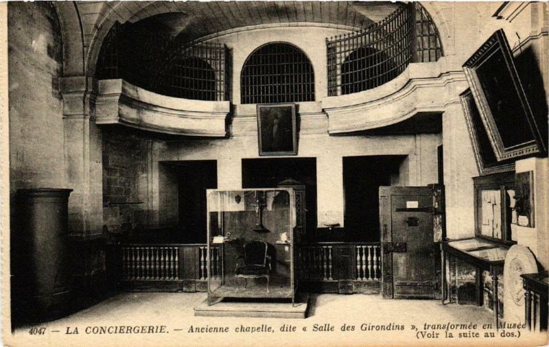 Carte postale ancienne Paris (1e) La Conciergerie. Ancienne chapelle à Paris 1er