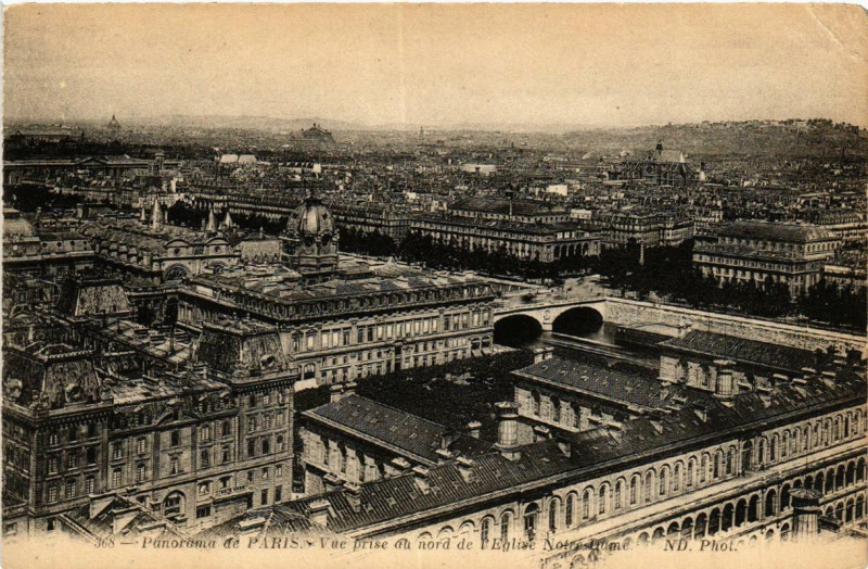 Carte postale ancienne Paris (4e) Panorama vue prise au nord de l'Eglise N - D à Paris 4e