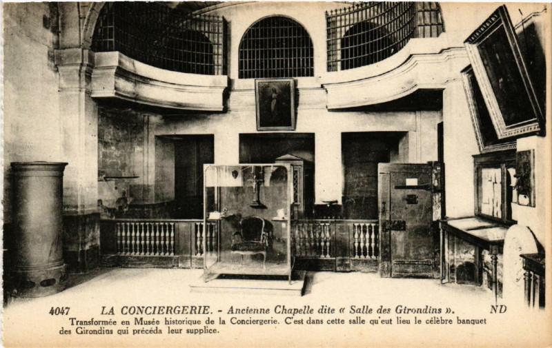 Carte postale ancienne Paris (1e) La Conciergerie. Ancienne Chapelle à Paris 1er