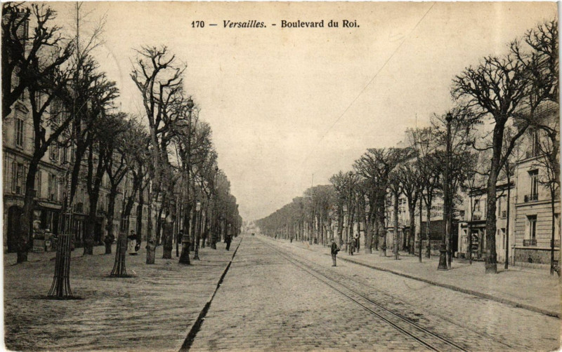 Carte postale ancienne Versailles - Boulevard du Roi à Versailles