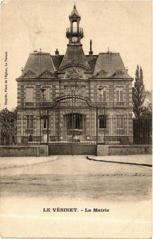 Carte postale ancienne Le Vesinet - La Mairie au Vésinet