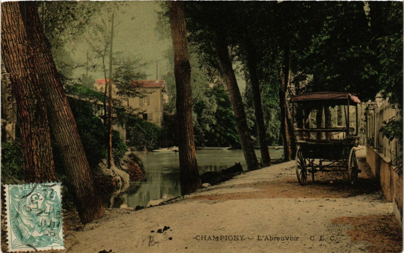 Carte postale ancienne Champigny - L'Abreuvoir