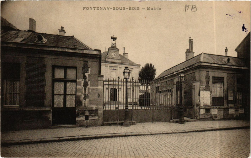 Carte postale ancienne Fontenay-sous-Bois - Mairie à Fontenay-sous-Bois