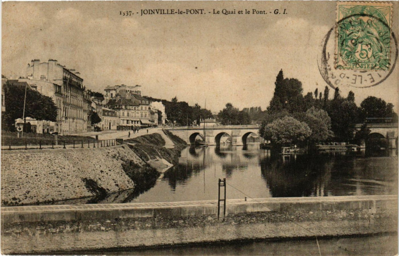 Carte postale ancienne Joinville-le-Pont - Le Quai et le Pont à Joinville-le-Pont