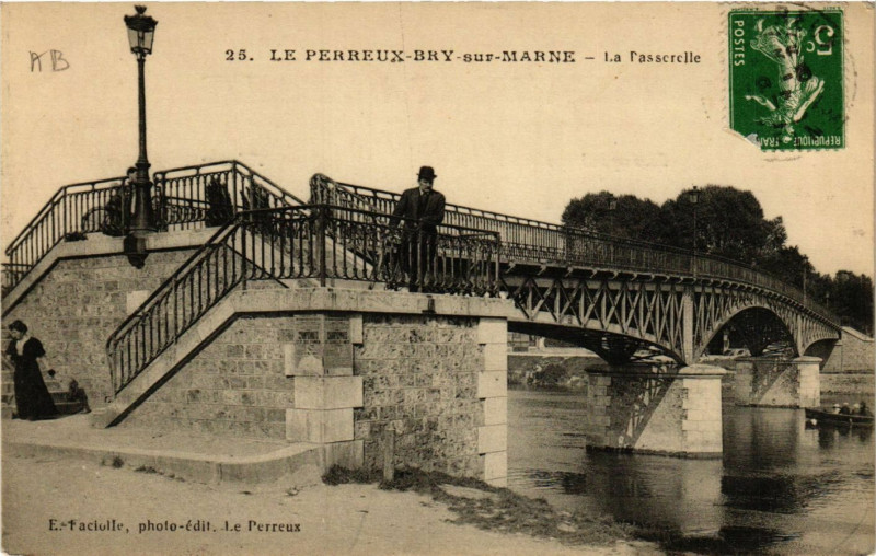 Carte postale ancienne Le Perreux - Bry-sur-Marne - La Passerelle à Bry-sur-Marne
