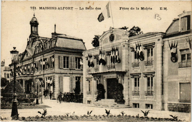 Carte postale ancienne Maisons-Alfort - La Salle des Fetes de la Mairie à Maisons-Alfort