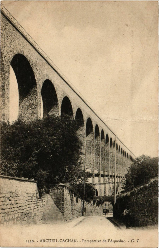 Carte postale ancienne Arcueil-Cachan - Perspective de l'Aqueduc à Arcueil
