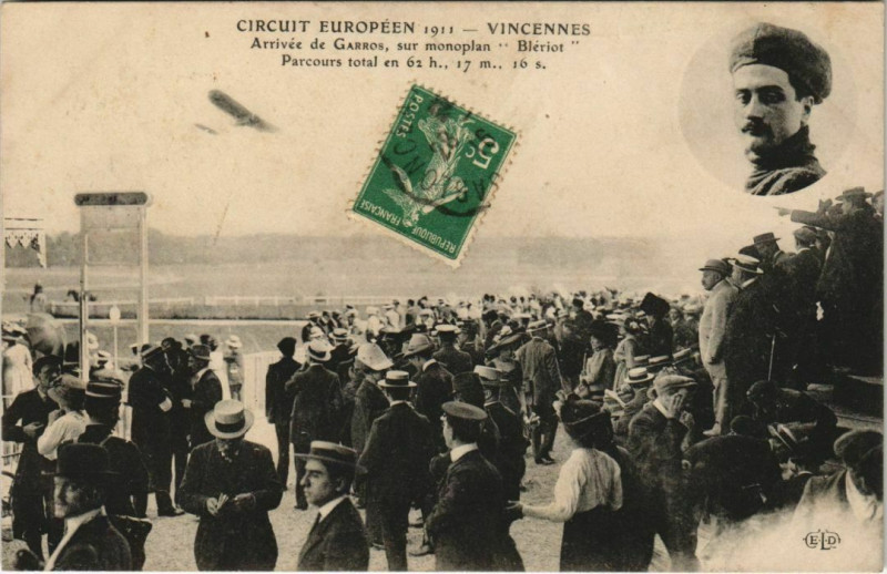 Carte postale ancienne Circuit Européen 1911 Vincennes Arrivée de Garros monoplan à Vincennes