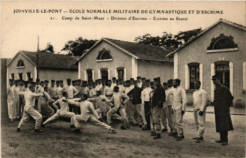 Carte postale ancienne Joinville-le-Pont Camp de Saint-Maur. Division d'Escrime à Joinville-le-Pont