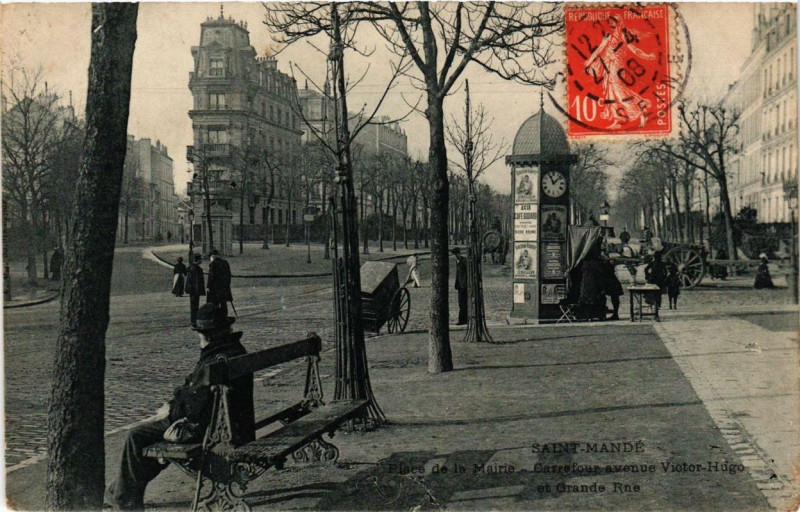 Carte postale ancienne Saint-Mande Place de la Mairie Carrefour Avenue Victor Hugo à Saint-Mandé