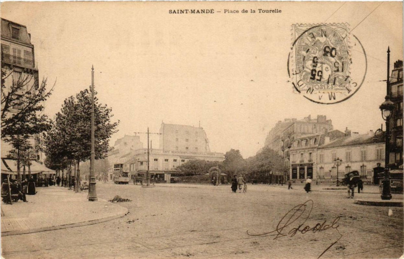 Carte postale ancienne Saint-Mande Place de la Tourelle à Saint-Mandé