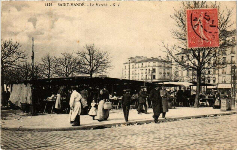 Carte postale ancienne Saint-Mande Le Marché à Saint-Mandé