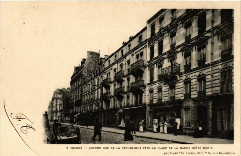 Carte postale ancienne Saint-Mande Grande Rue de la République vers la Place de la Mairie à Saint-Mandé