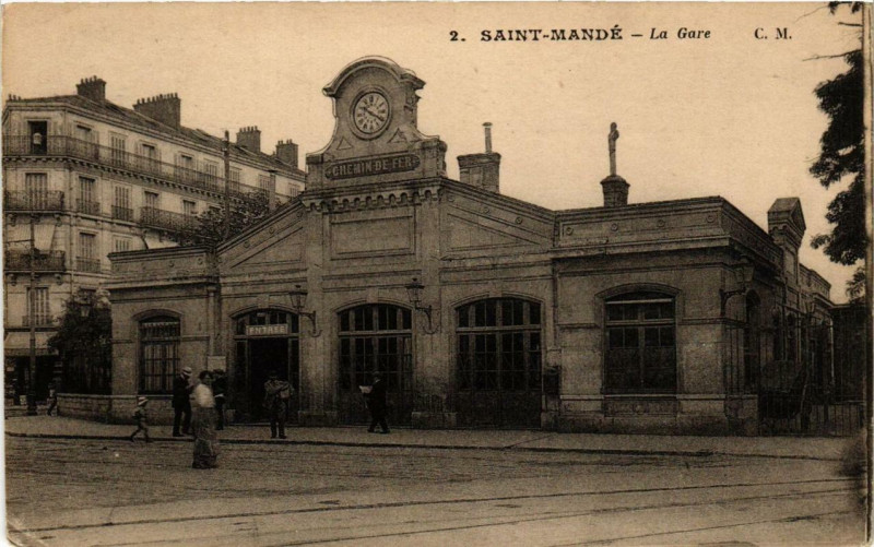 Carte postale ancienne Saint-Mande La Gare à Saint-Mandé