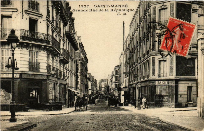 Carte postale ancienne Saint-Mande Grande Rue de la République à Saint-Mandé