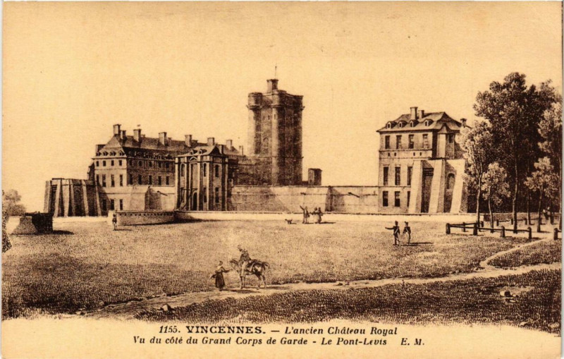 Carte postale ancienne Vincennes ancien Chateau Royal vu coté Grand Corps Garde à Vincennes