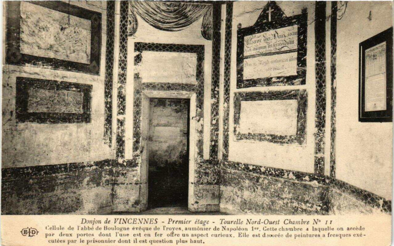 Carte postale ancienne Donjon de Vincennes Premier étage Tourelle Nord-Ouest Chambre à Vincennes