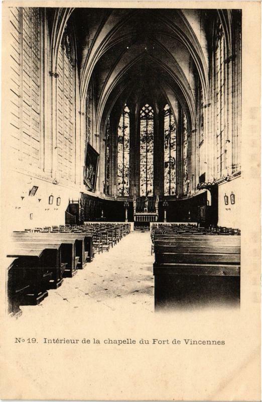 Carte postale ancienne Vincennes Intérieur de la Chapelle du Fort de Vincennes à Vincennes