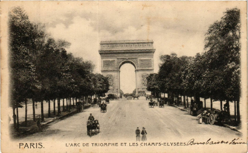 Carte postale ancienne Paris 8e - L'Arc de Triomphe à Paris 8e