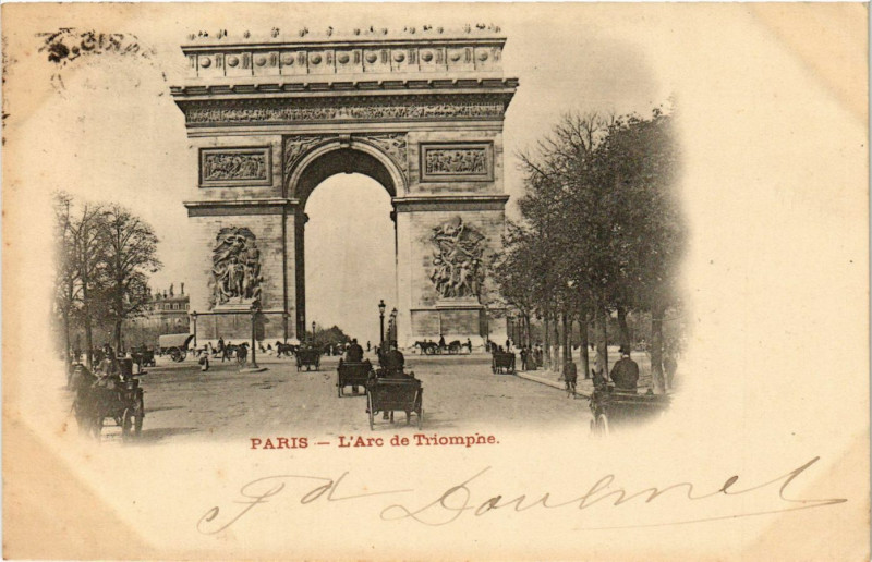 Carte postale ancienne Paris 8e - L'Arc de Triomphe à Paris 8e