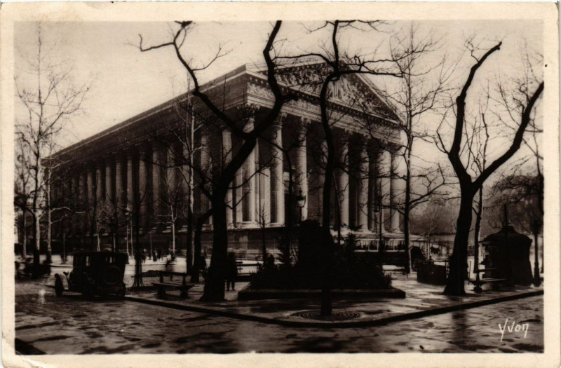 Carte postale ancienne Paris 8e - Eglise de la Madeleine à Paris 8e