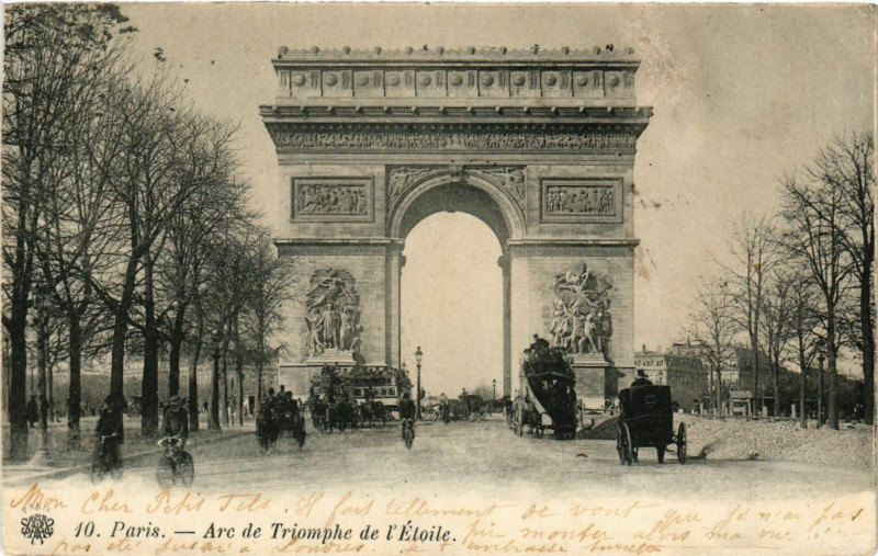 Carte postale ancienne Paris 8e - Arc de Triomphe à Paris 8e