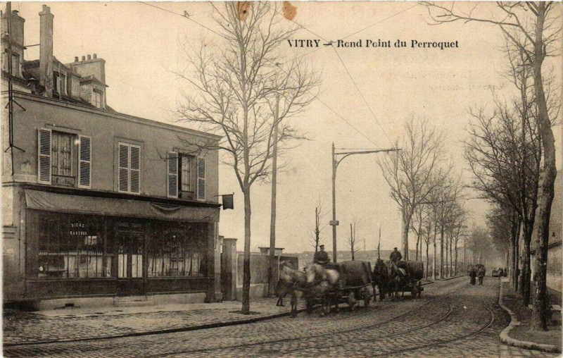 Carte postale ancienne Vitry Rond-Point du Perroquet
