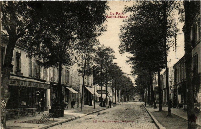 Carte postale ancienne Le Parc Saint-Maur Boulevard National