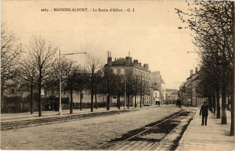Carte postale ancienne Maisons-Alfort La Route d'Alfort à Maisons-Alfort