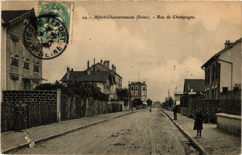 Carte postale ancienne Alfort-Charentonneau Rue de Champagne