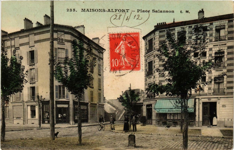 Carte postale ancienne Maisons-Alfort Place Salanson à Maisons-Alfort