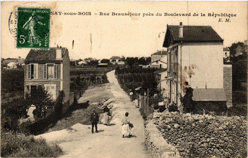 Carte postale ancienne Fontenay-sous-Bois Rue Beauséjour pres du Bd de la République à Fontenay-sous-Bois
