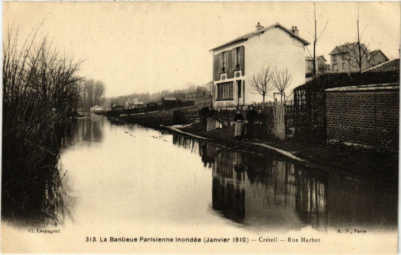 Carte postale ancienne Creteil Rue Marbot à Créteil