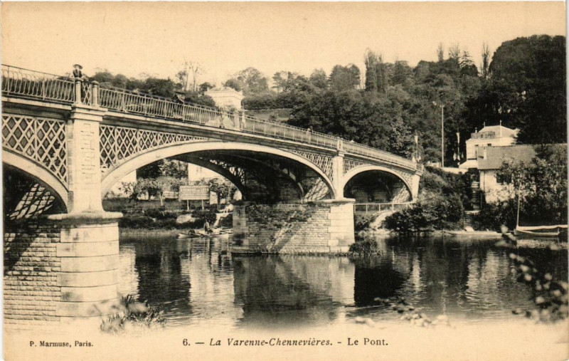 Carte postale ancienne Varenne-Chennevieres Le Pont