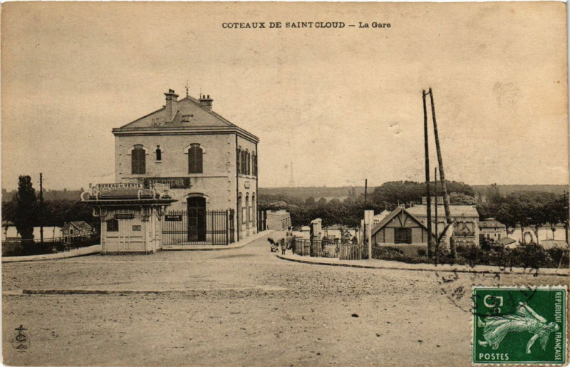 Carte postale ancienne Coteaux de Saint-Cloud - La Gare à Saint-Cloud