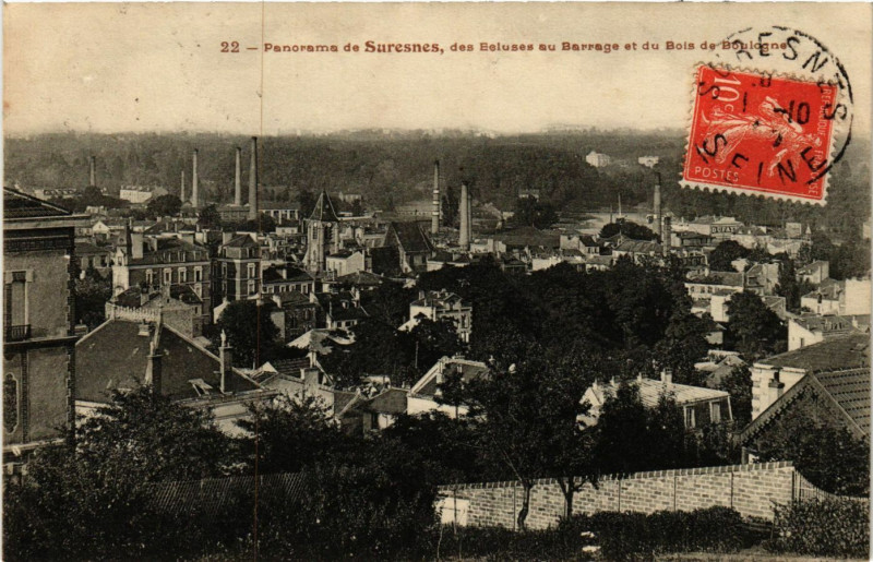 Carte postale ancienne Panorama de Suresnes Ecluses au Barrage et Bois de Boulogne à Suresnes
