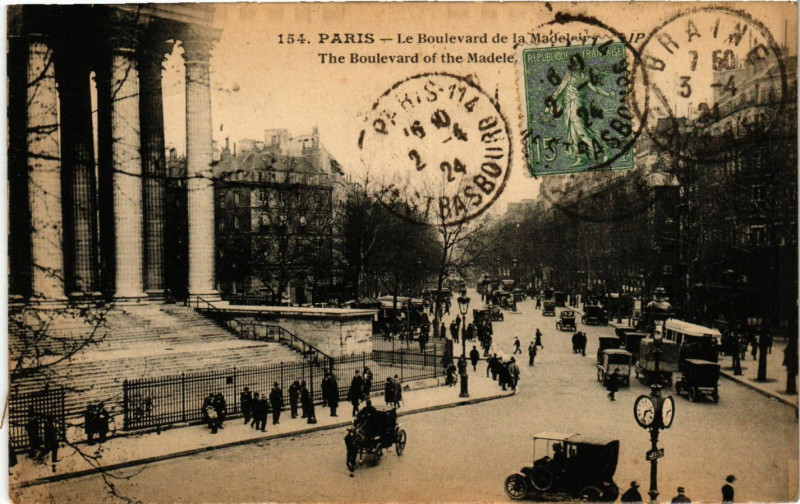 Carte postale ancienne Paris 8e - Le Boulevard de La Madeleine à Paris 8e