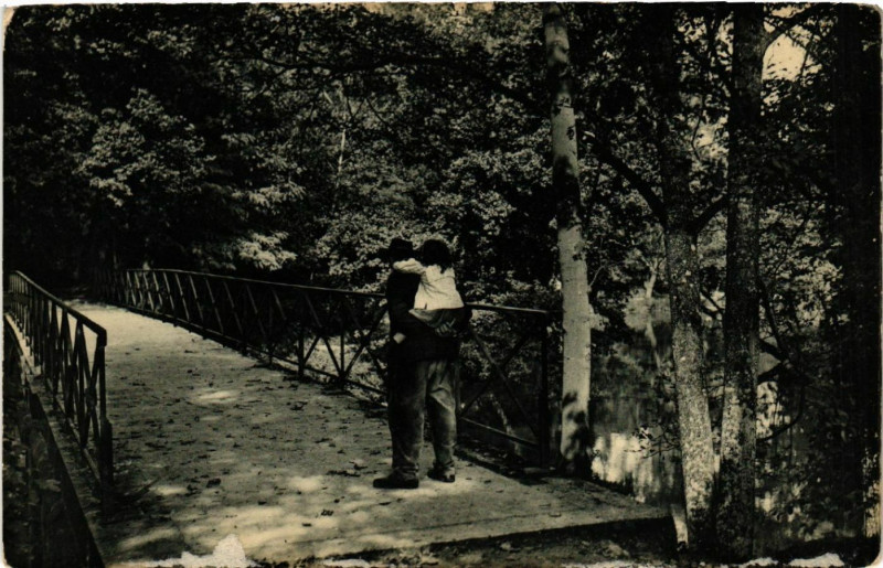 Carte postale ancienne Parc de Saint-Cloud - Villeneuve-l'Etang à Saint-Cloud