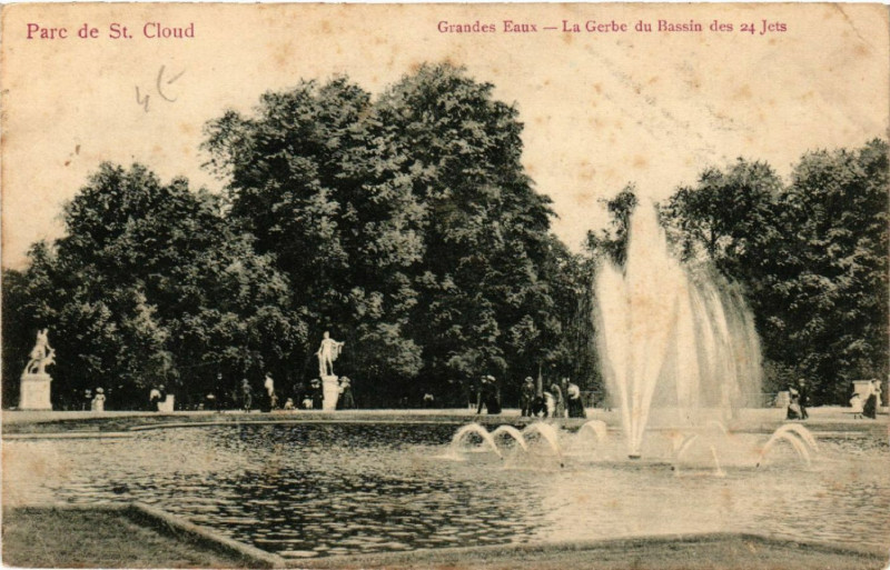 Carte postale ancienne Parc de Saint-Cloud - Grandes Eaux - La Gerbe du Bassin des 24 Jets à Saint-Cloud