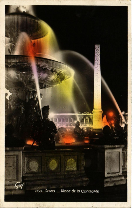 Carte postale ancienne Place de la Concorde à Paris 1er