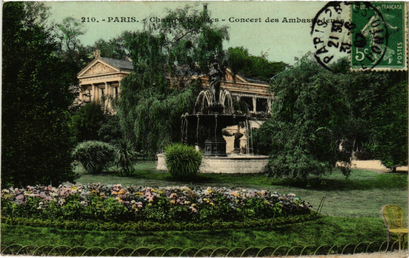 Carte postale ancienne Paris 8e - Champs-Elysées à Paris 8e