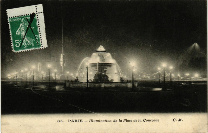 Carte postale ancienne Paris 8e - Illumination de la Place de la Concorde à Paris 8e