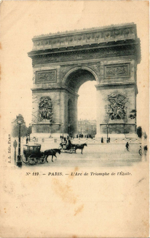 Carte postale ancienne Paris 8e - L'Arc de Triomphe à Paris 8e