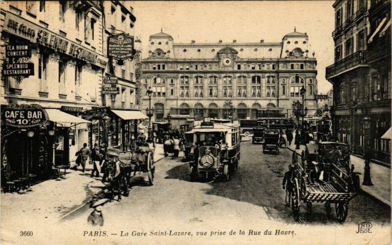 Carte postale ancienne Paris 8e - La Gare Saint-Lazare à Paris 8e