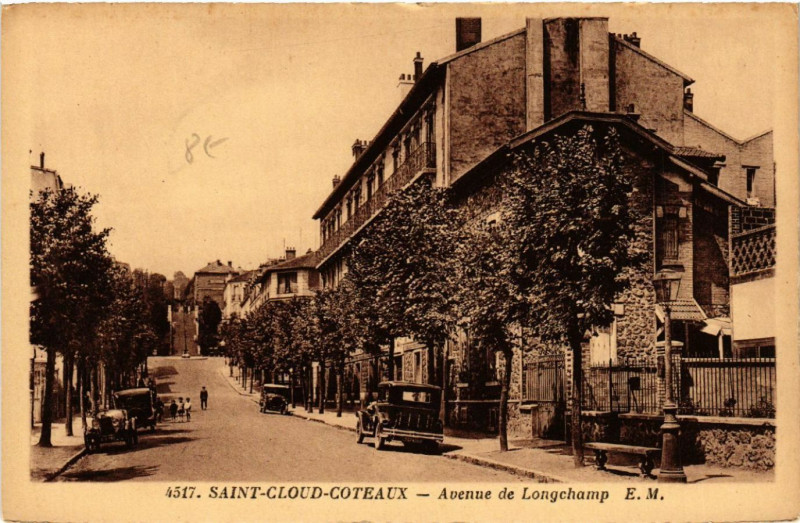 Carte postale ancienne Saint-Cloud-Coteaux - Avenue de Longchamp à Saint-Cloud