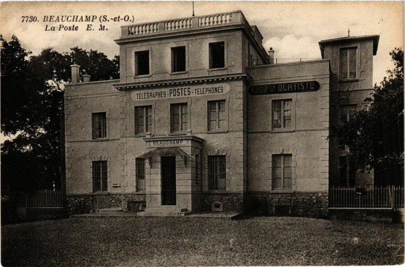 Carte postale ancienne Beauchamp - La Poste à Beauchamp