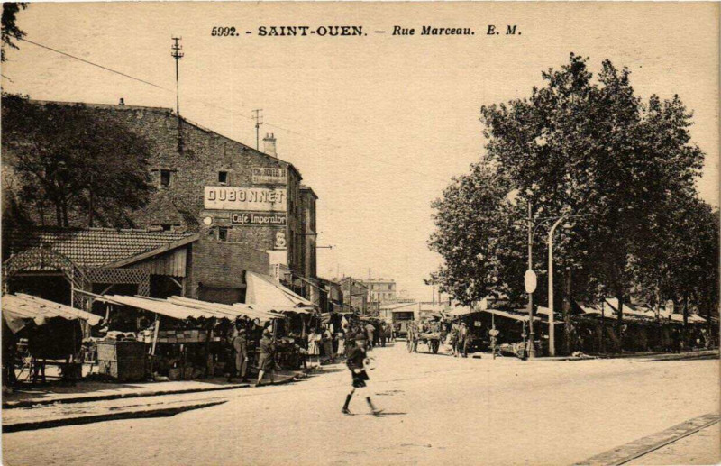 Carte postale ancienne Rue Marceau à Saint-Ouen-sur-Seine