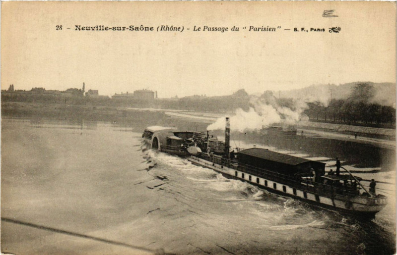 Carte postale ancienne Neuville-sur-Saone - Le Passage du Parisien à Neuville-sur-Saône