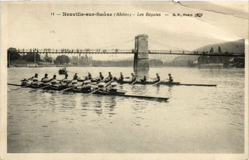 Carte postale ancienne Neuville-sur-Saone - Les Regates à Neuville-sur-Saône
