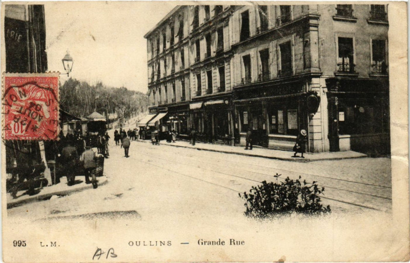 Carte postale ancienne Oullins - Grande Rue à Oullins